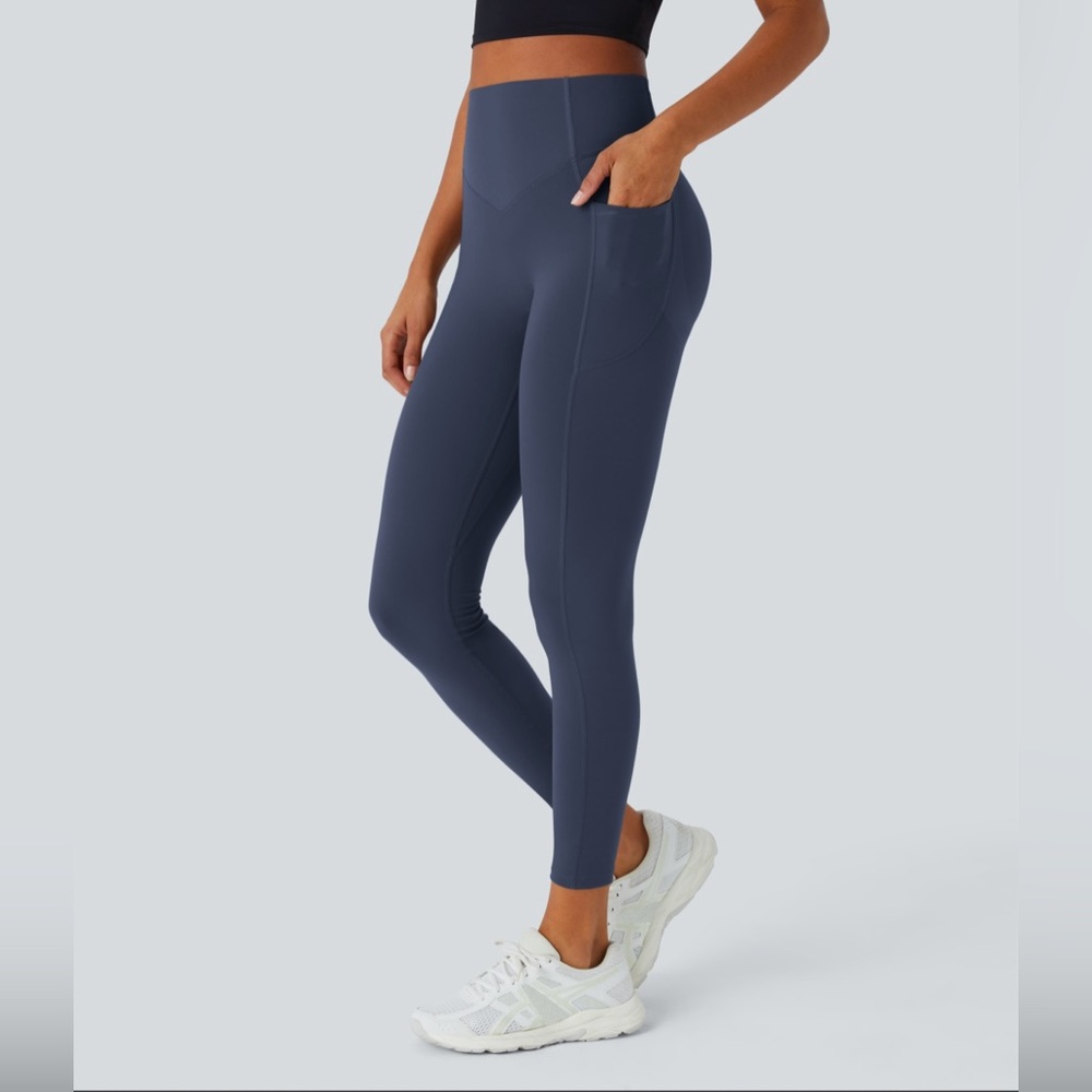 NWT Halara So cinched high waisted butt lifting leggings